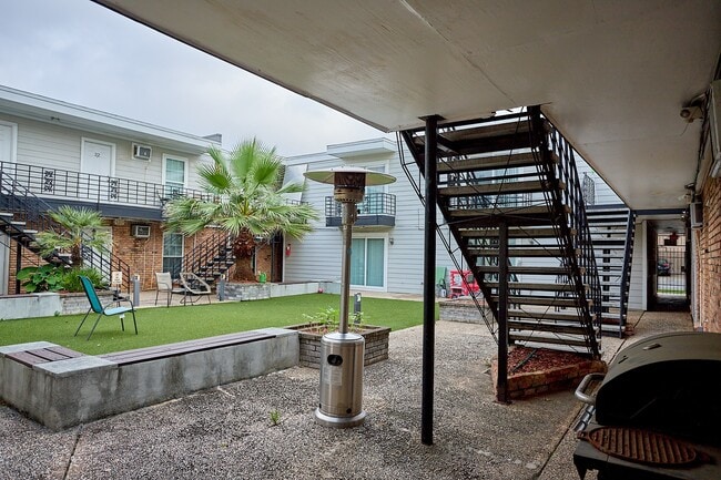 Primary Photo - 1419 Hawthorne St