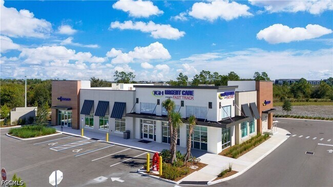 Building Photo - 42186 Edgewater Dr