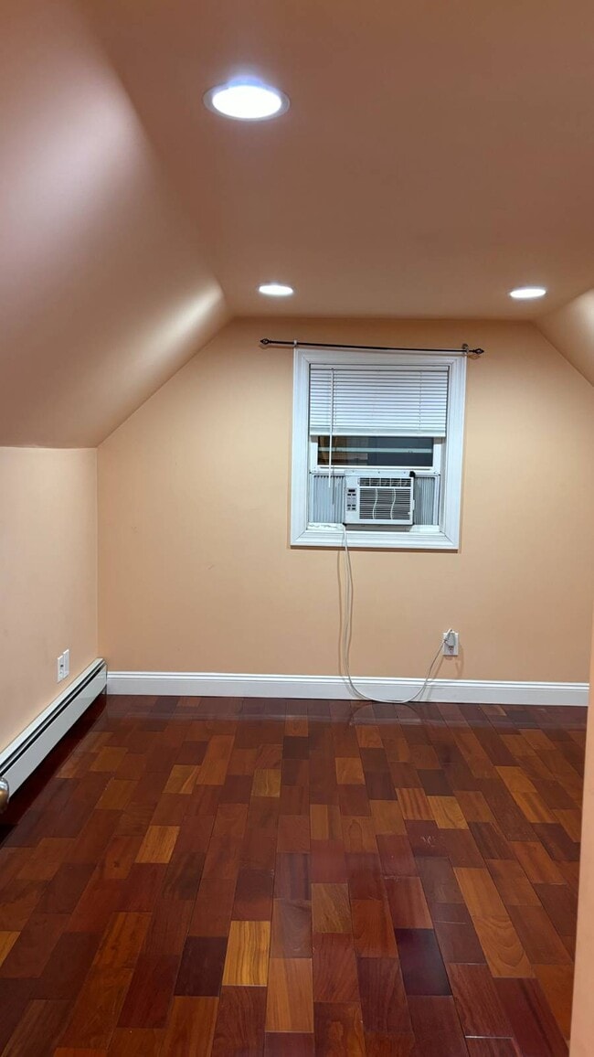 Building Photo - 89 Cedar St