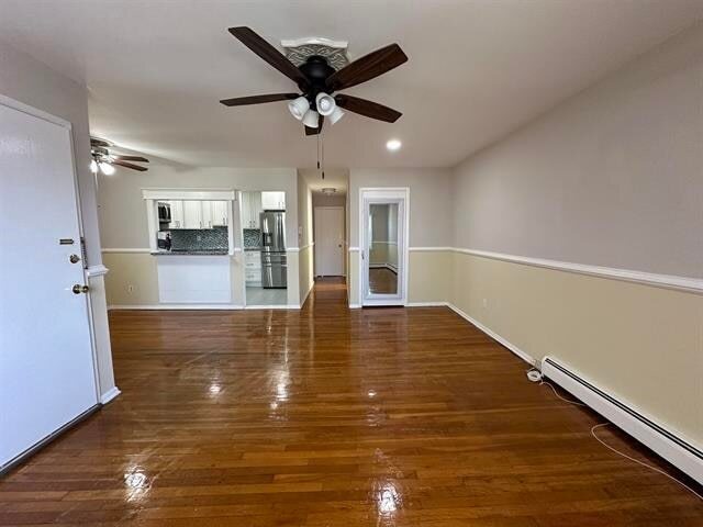 Building Photo - 374 Cator Ave