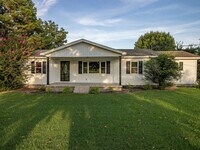 Building Photo - 7939 Lightfoot Luckett Rd