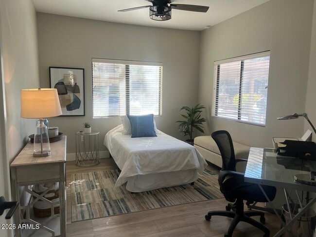 Building Photo - 15050 N Thompson Peak Pkwy