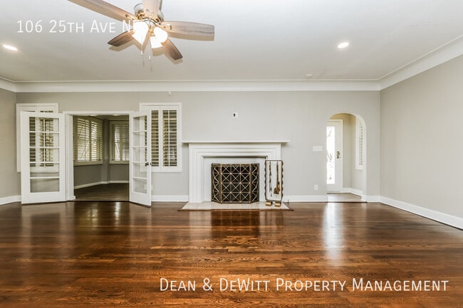 Building Photo - 106 25th Ave NE