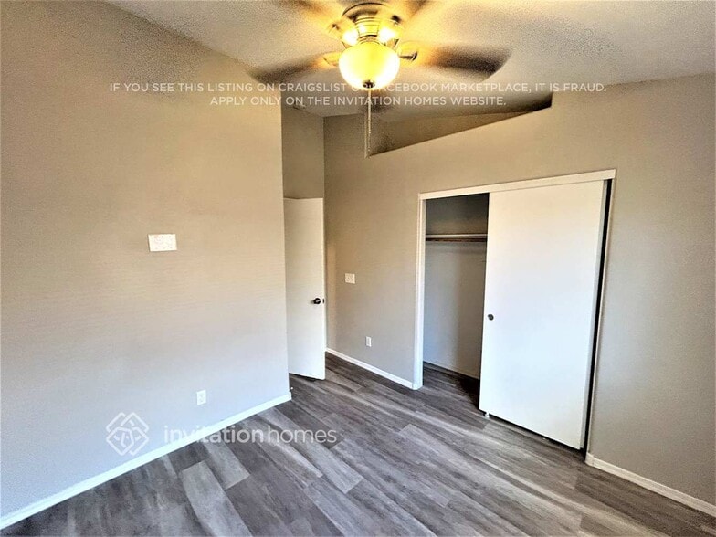 Building Photo - 2113 W St Charles Ave