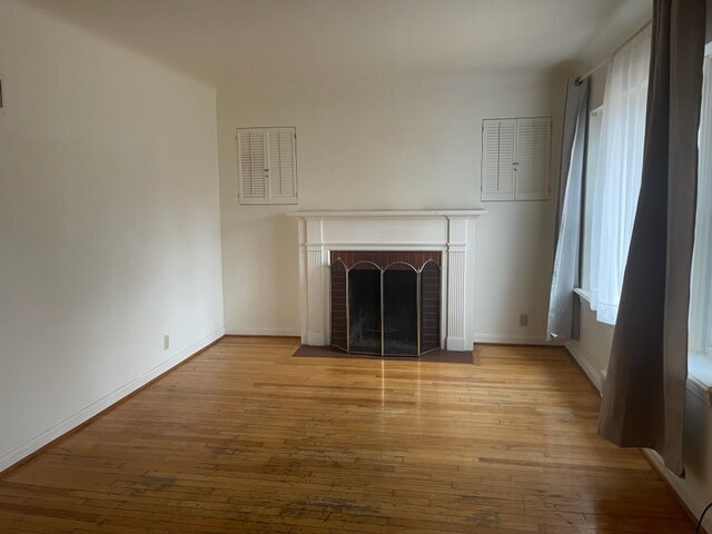 Building Photo - Spacious 2-Bedroom Home with Fireplace, Bonus Room, Fenced Yard & Garage