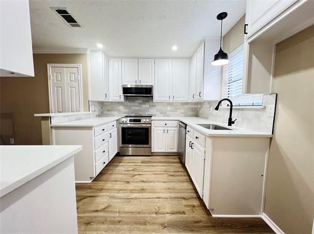 Building Photo - 204 Pear Tree Pl