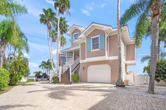 Building Photo - 527 56th St