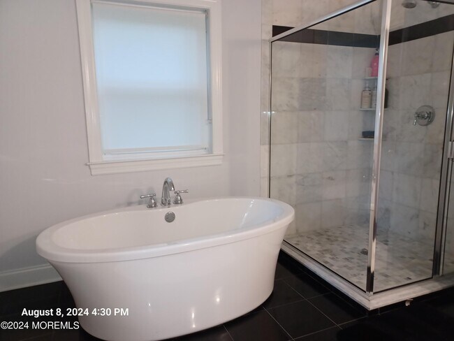 Building Photo - 241 Woodcrest Rd