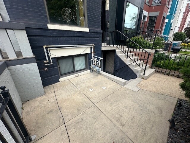 Entrance to Unit - 55 Bryant St NW