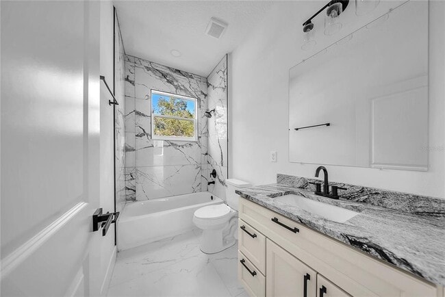 Building Photo - 17135 SW 41st Ct