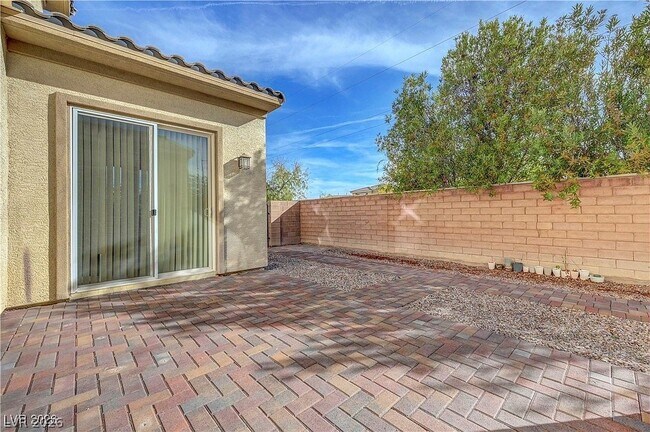 Building Photo - 7931 Campers Village Ave