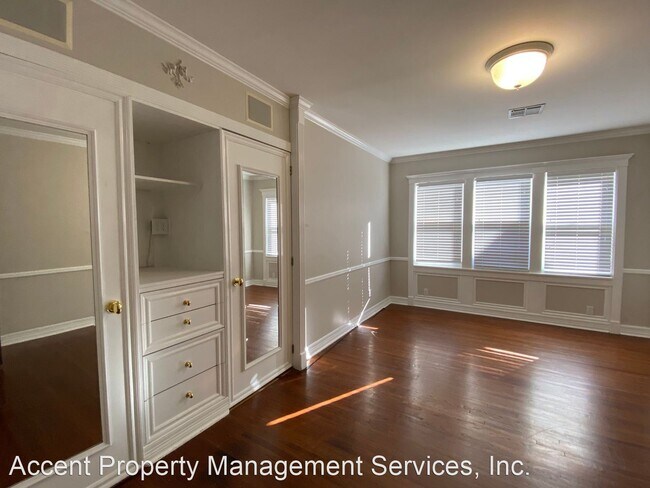 Building Photo - 1915 S Delaware Pl