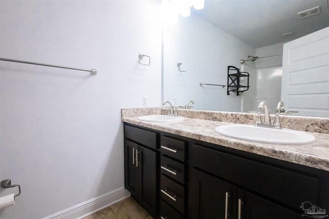 Building Photo - 8702 Doris Ave