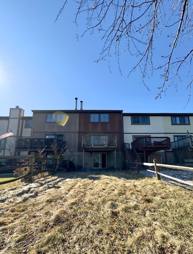 Building Photo - Charming 3 Bedrooms/2 Bathroom in Perry Hall, MD!