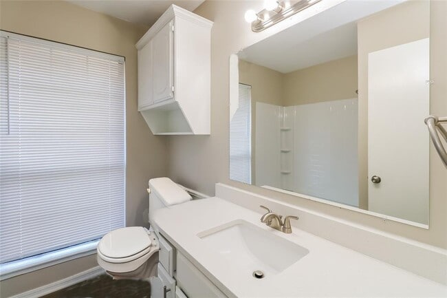 Building Photo - 8313 NW 105th St