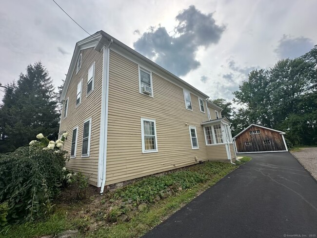 Building Photo - 45 Middletown Ave