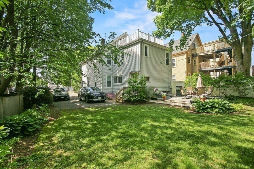 Building Photo - 42 Carolina Ave
