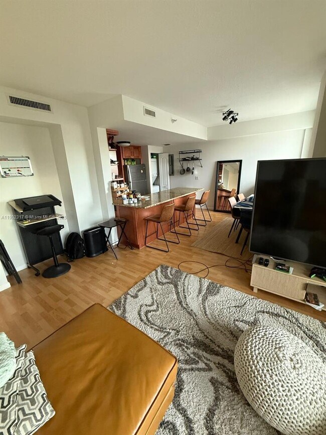 Building Photo - 1627 SW 37th Ave