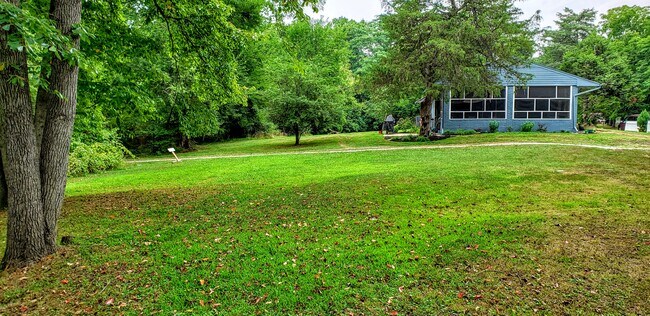 Building Photo - 2925 Center St