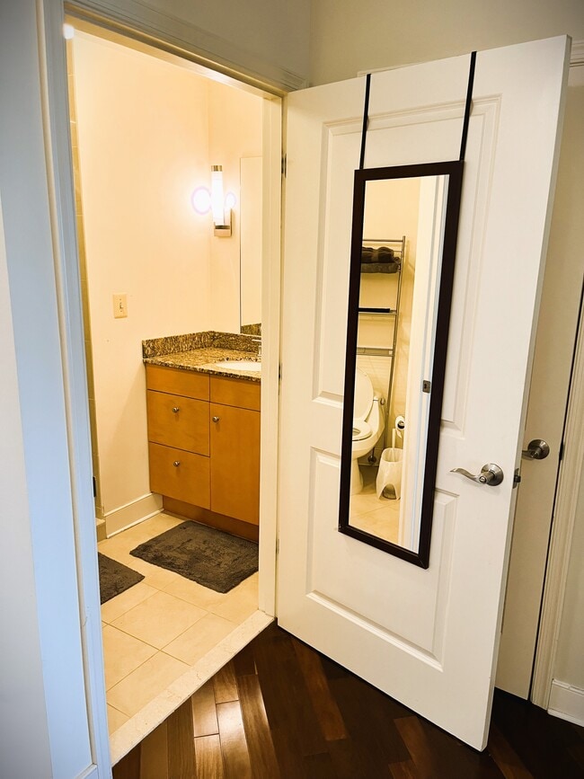 Bathroom - 675 President St