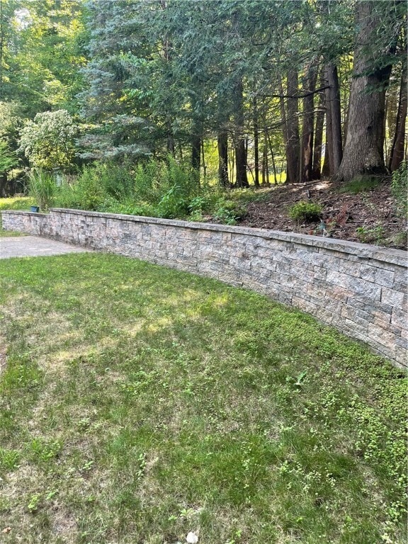 Building Photo - 48 Hemlock Ln