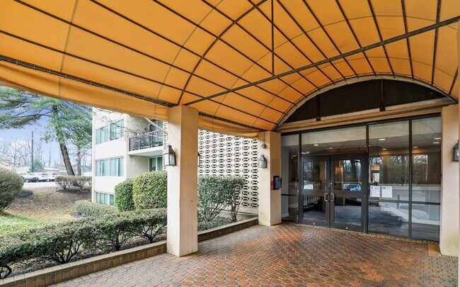 Building Photo - 4360 Ivymount Ct