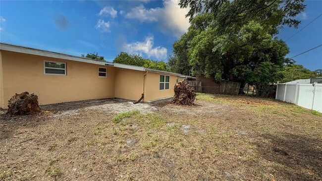 Building Photo - 4102 Highland Loop