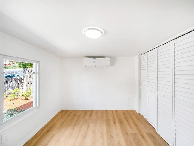 Building Photo - 1240 NW 7th Ave