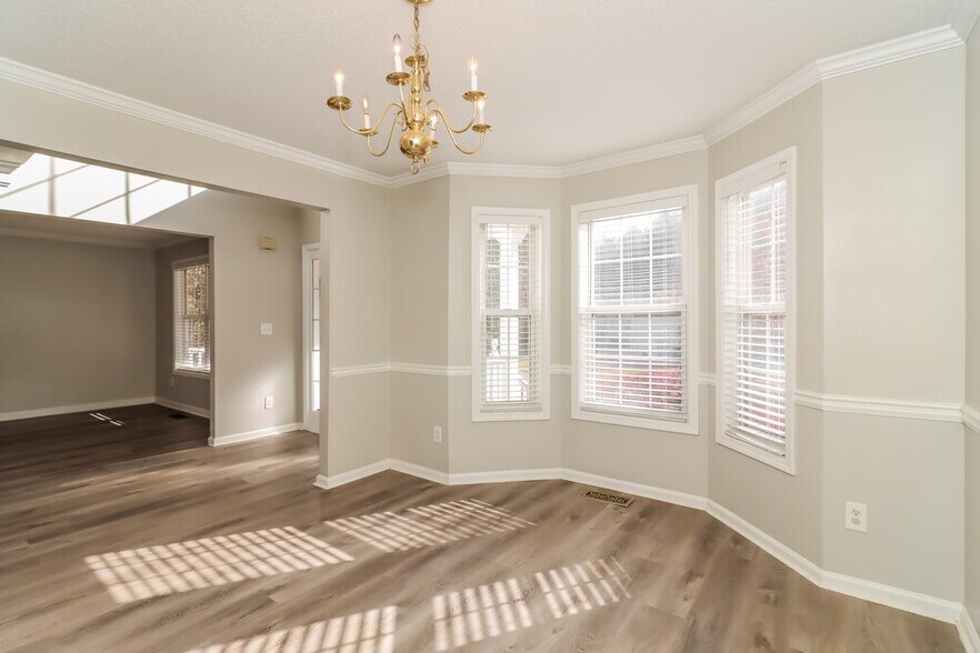 Building Photo - 3862 St George Terrace SW