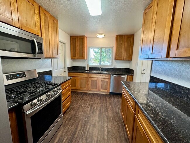 Building Photo - Charming 3-Bedroom Home in North Highlands...