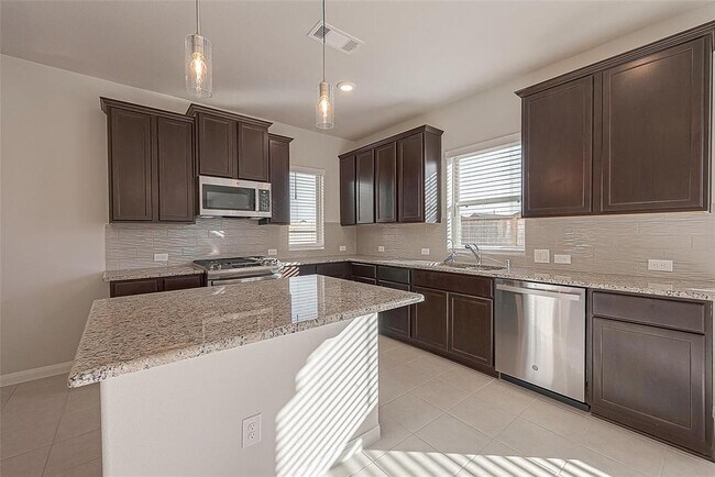 Building Photo - 31139 Mahogany Fir Trl
