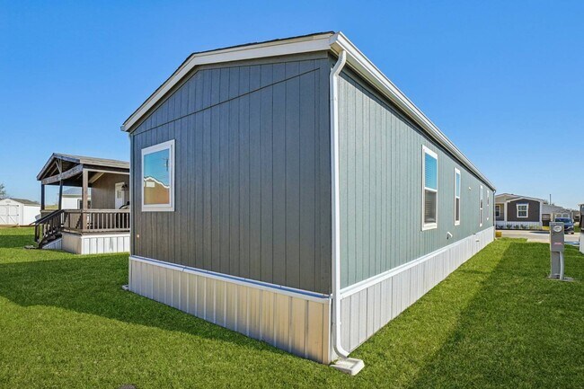 Building Photo - 1616 American Dr