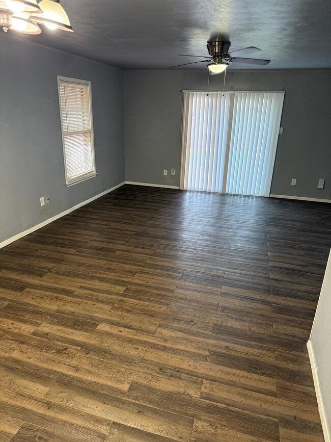 Building Photo - 2107 49th St