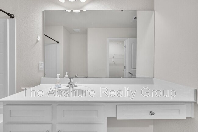 Building Photo - 79 Kinsale Ct