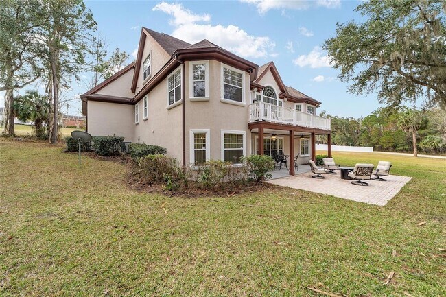 Building Photo - 1706 SW 27th St