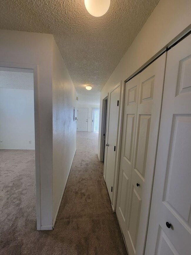 Building Photo - ***1/2 OFF THE FIRST MONTH"S RENT ***MOST UTILITIES INCLUDED***Cute 3 Bdrm, 1 Bath in Loveland