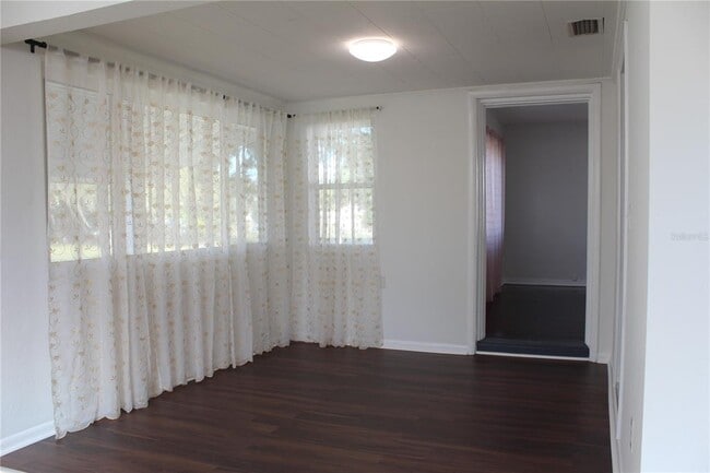 Building Photo - 515 Druid St