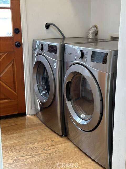 Building Photo - 908 Parkman Ave