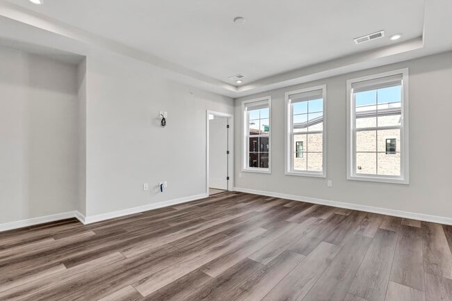 Building Photo - 7463 Backett Wood Ter