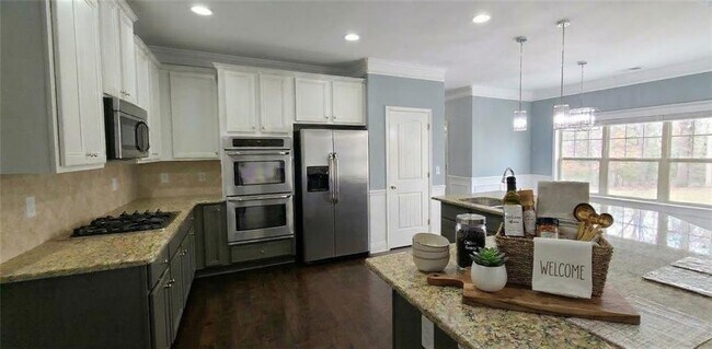 Building Photo - 4215 Hopewell Manor Dr