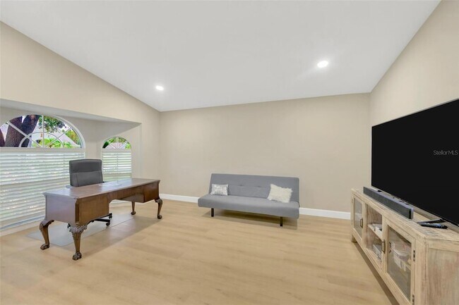 Building Photo - 4617 Basswood St