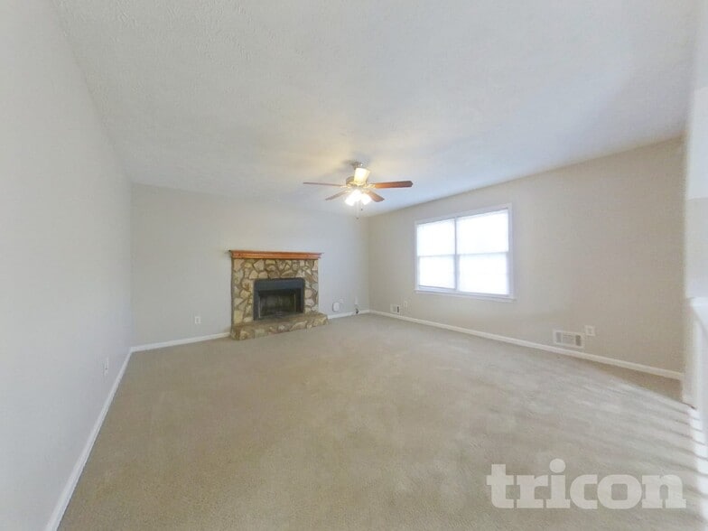 Building Photo - 117 Normas Way