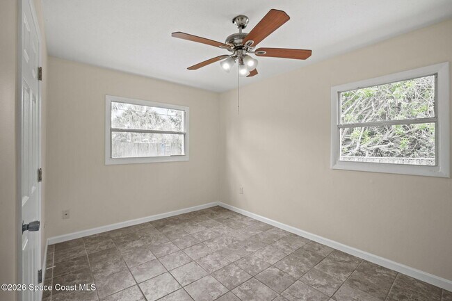 Building Photo - 1688 Eisenhower Ave