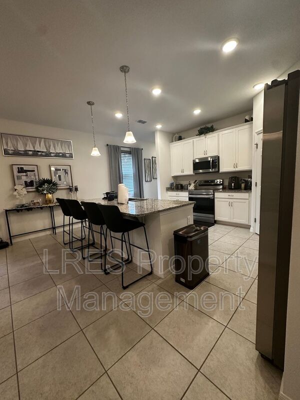 Building Photo - 3130 Amaranth St
