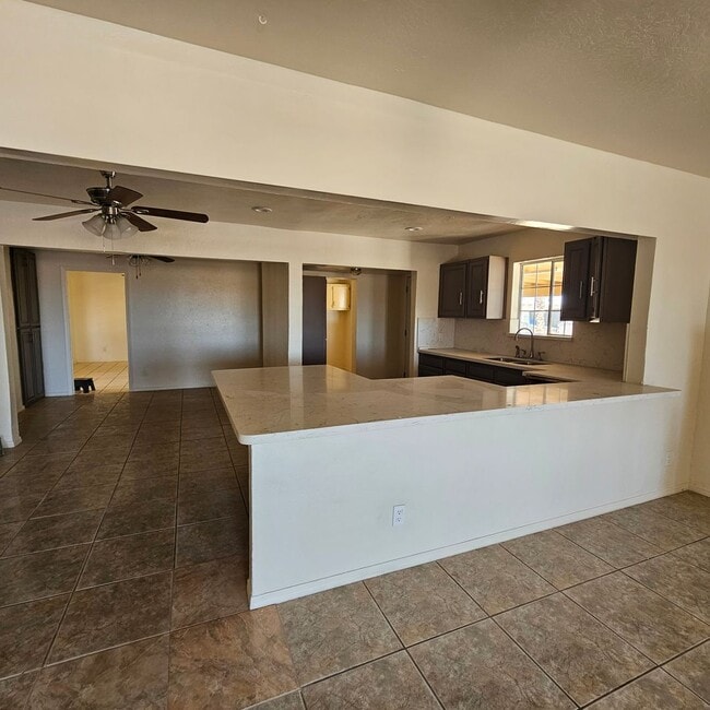Building Photo - 3 bedroom/2 bath home for Rent