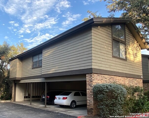 Building Photo - 11815 Vance Jackson Rd