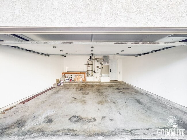 Building Photo - Modern Coastal Property In Gated Encinitas Community | 3BD/2.5BA w/Garage