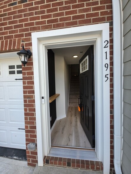 Building Photo - 2195 Autumn Cyprus Ave