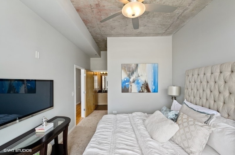 Building Photo - 1620 S Michigan Ave