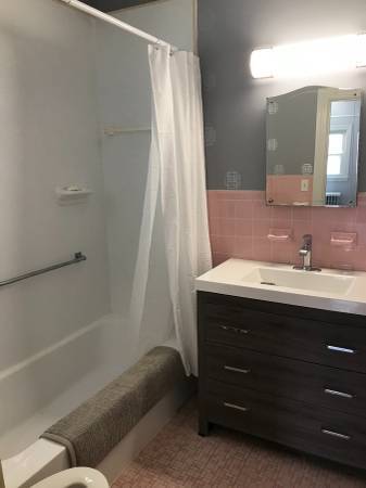 Building Photo - 128 Winthrop St